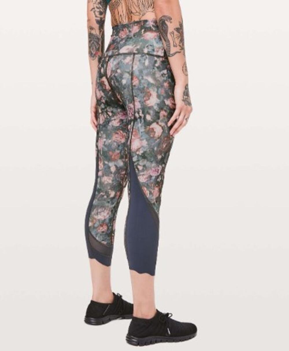 Lululemon Wunder Under Crop II Special Edition Scallop 24" Size 12